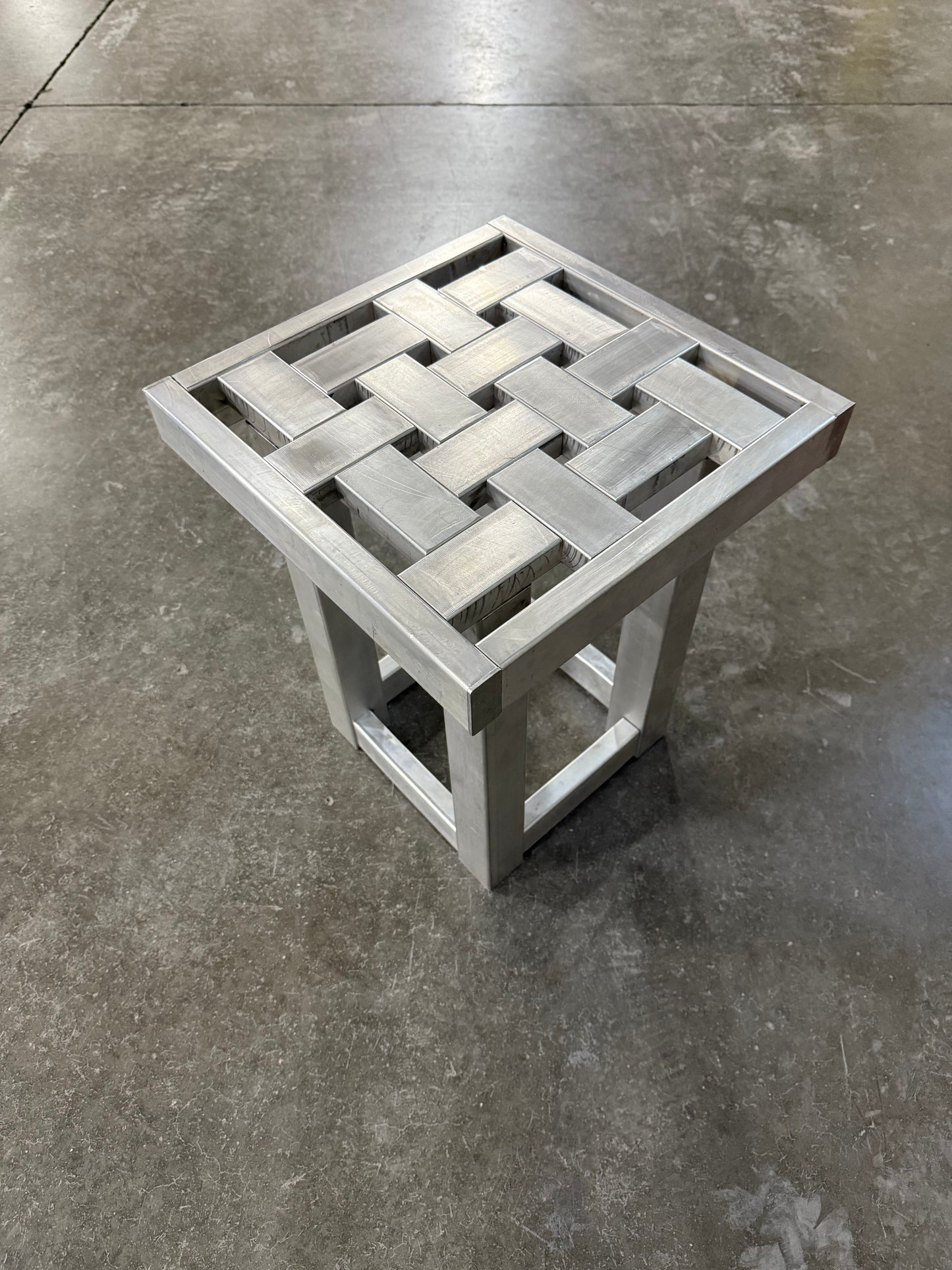 Maverick - 15" Original Forever Aluminum Table