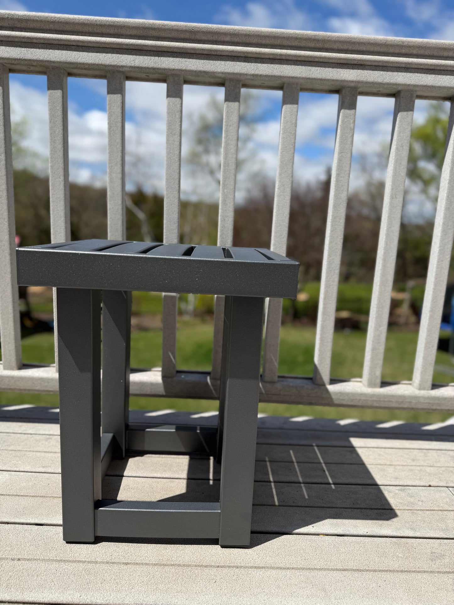 Luca - 15" Classic Forever Aluminum Table